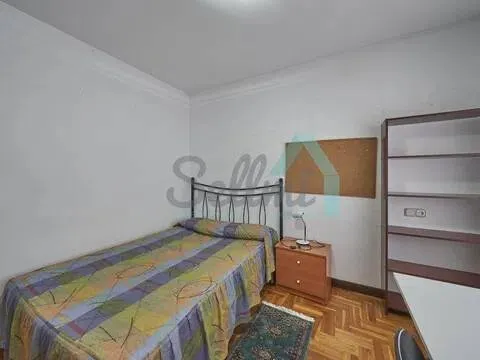 Pis de 123 m² a Oviedo