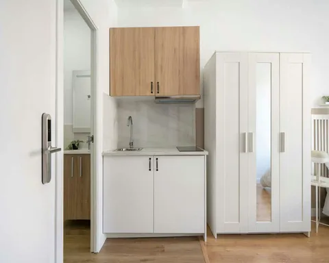 Chambre à louer, Madrid (4/9)