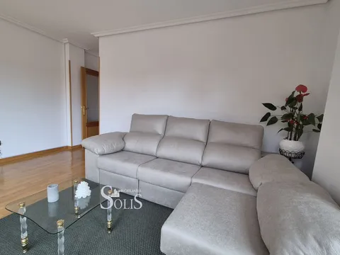 Pis de 82 m² a Oviedo