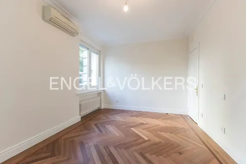 Appartement 208 m² à Madrid
