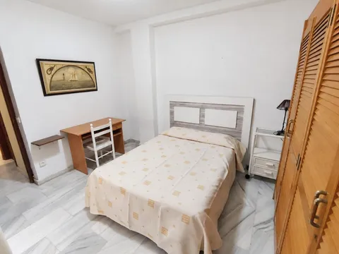 Pis de 90 m² a Còrdova