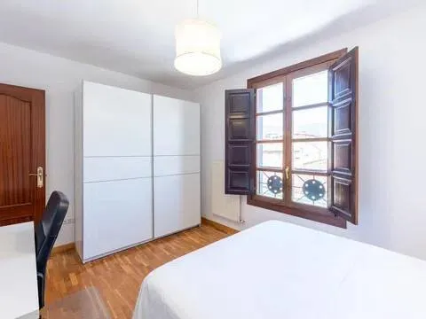 Pis de 84 m² a Oviedo