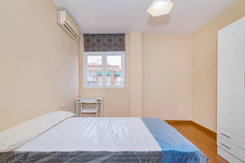 Room for rent, Granada