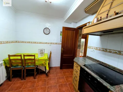 Casa de 140 m² a Hazas de Cesto