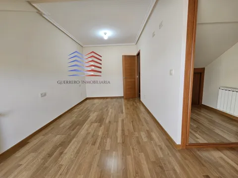 Pis de 147 m² a Ourense