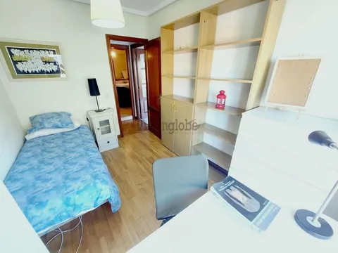 Pis de 89 m² a Oviedo