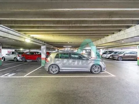 Pis de 137 m² a Oviedo