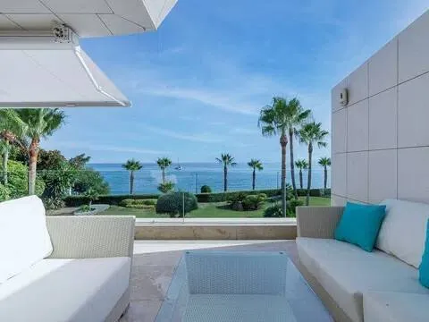 Pis de 270 m² a Estepona