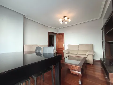Pis de 62 m² a Gijón