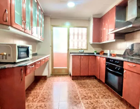 Habitació de lloguer, Burjassot