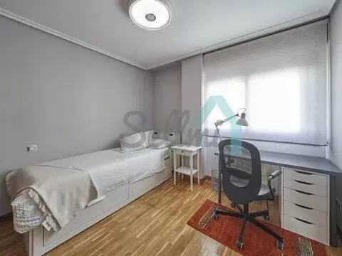 Pis de 106 m² a Oviedo