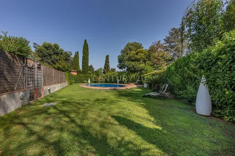 Casa de 239 m² a Sant Cugat del Vallès