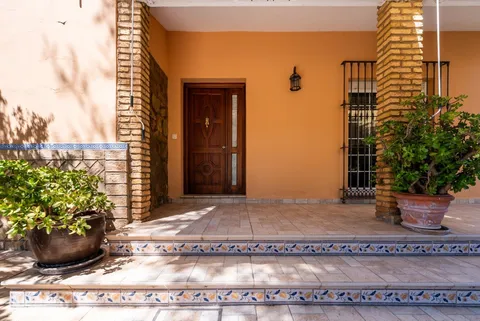 Haus 150 m² in Palomares del Río