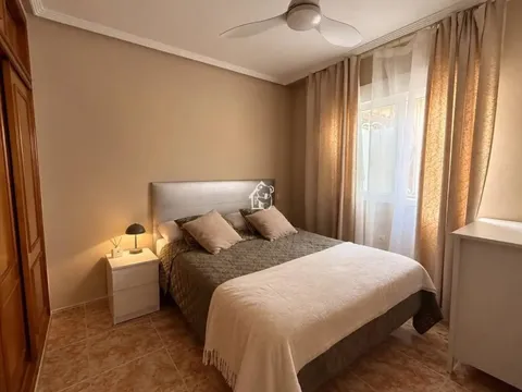 Casa de 85 m² a Oriola