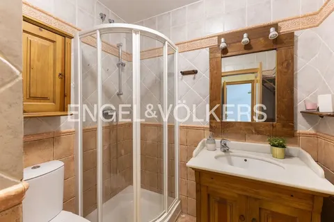 Casa de 350 m² a Petrés