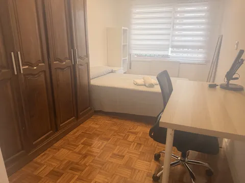 Pis de 140 m² a Pamplona