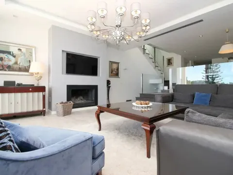 Haus 281 m² in Marbella