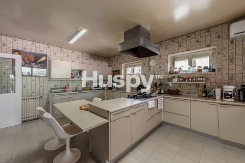 Pis de 1200 m² a Pozuelo de Alarcón