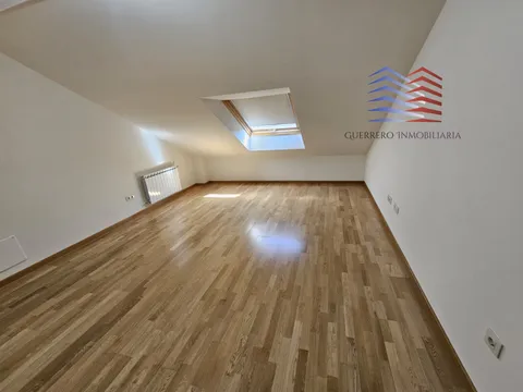 Pis de 147 m² a Ourense