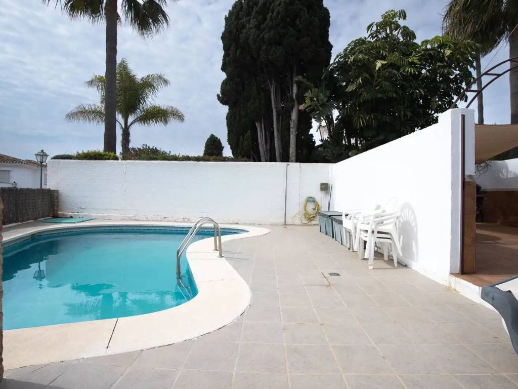Casa de 230 m² en Estepona