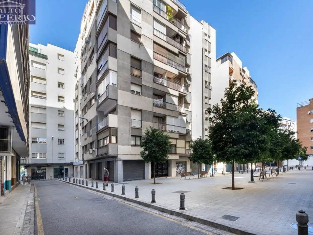 Piso de 105 m² en Granada