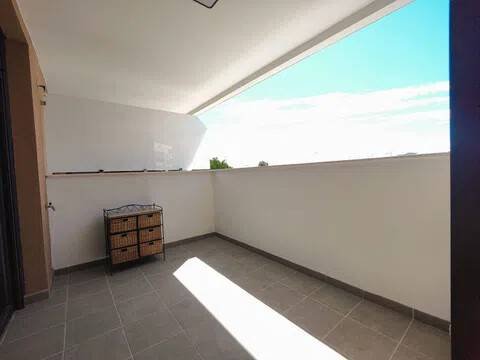 Piso de 98 m² en Tomares