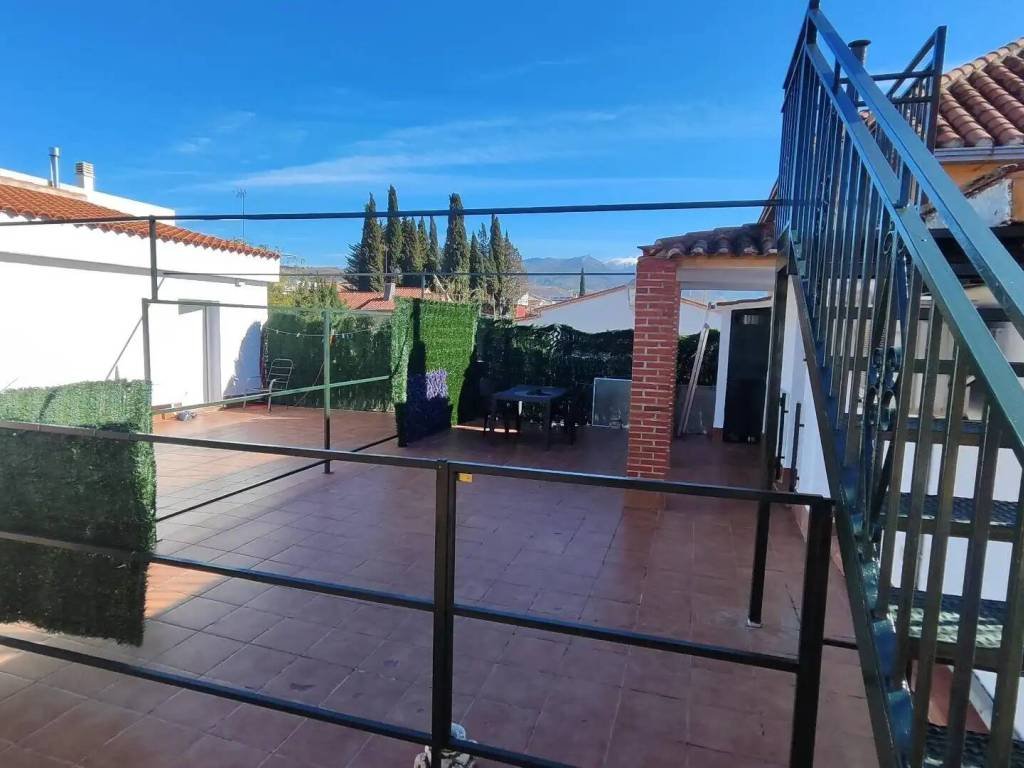 Flat 185 m² in Huétor Vega