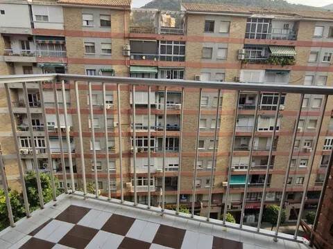 Pis de 95 m² a Jaén
