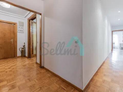 Piso de 153 m² en Oviedo