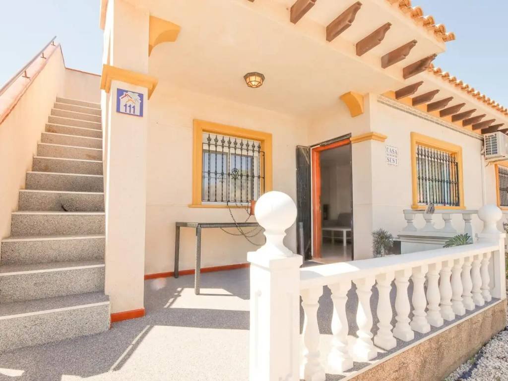 Casa de 61 m² a Oriola