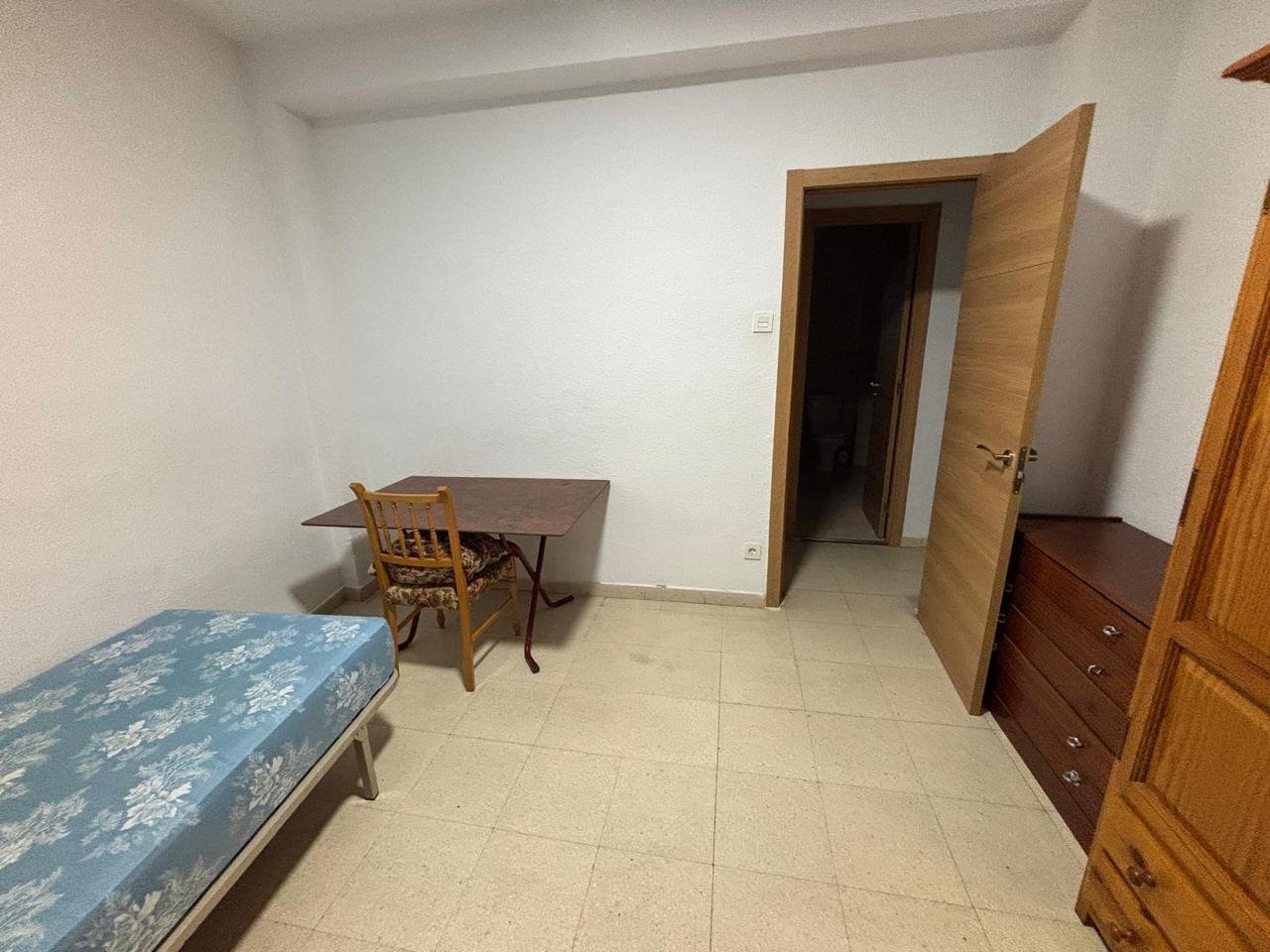 Piso de 121 m² en Granada