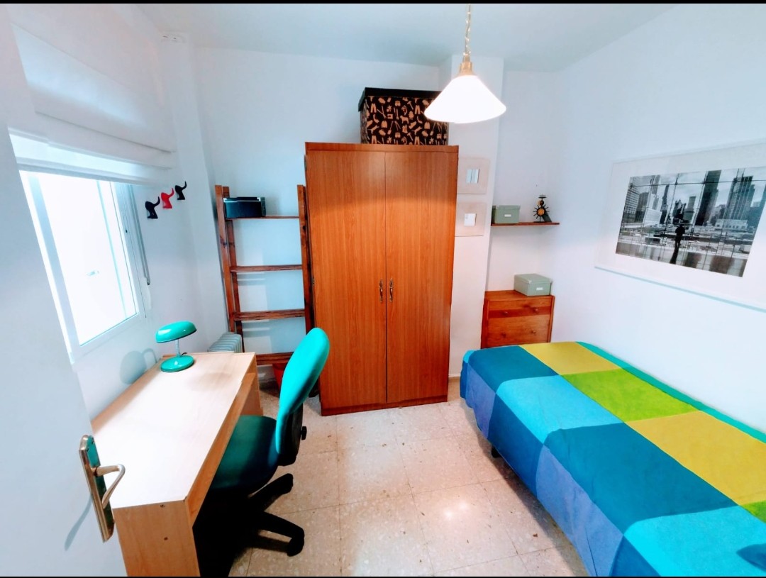 Habitación 100 m², Granada