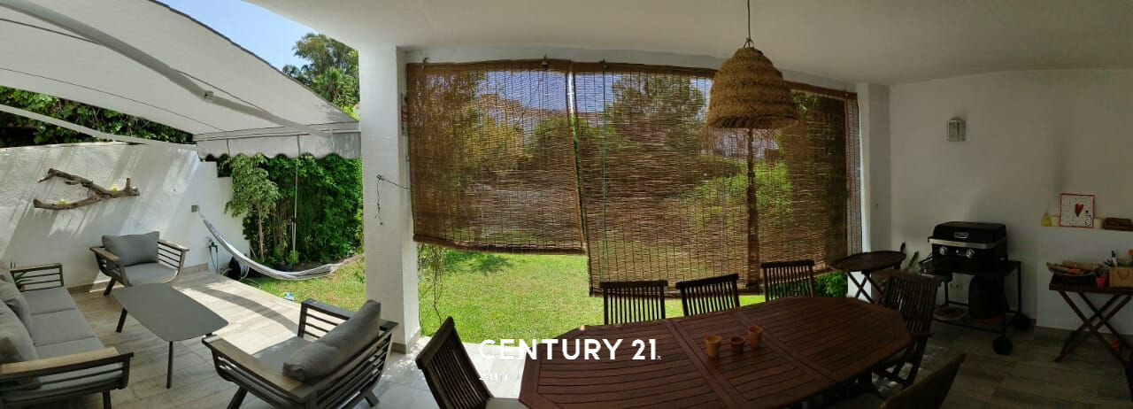 Casa de 210 m² a Estepona