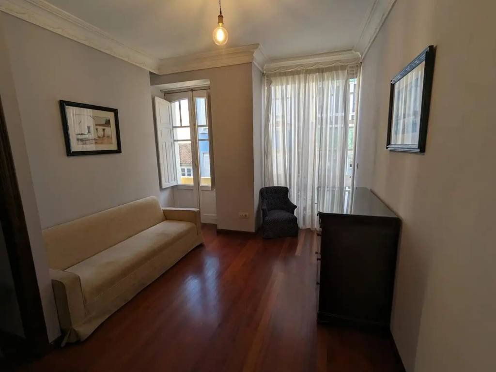 Piso de 85 m² en Ferrol