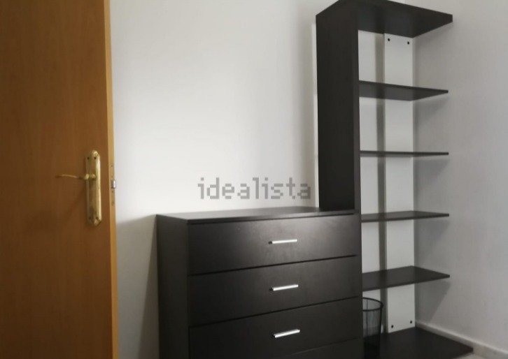 Piso de 90 m² en Almería