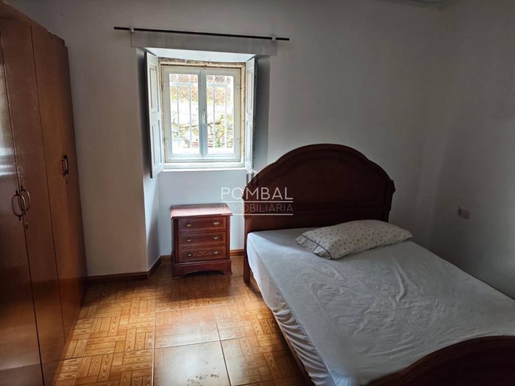 Casa de 97 m² en Parada de Sil
