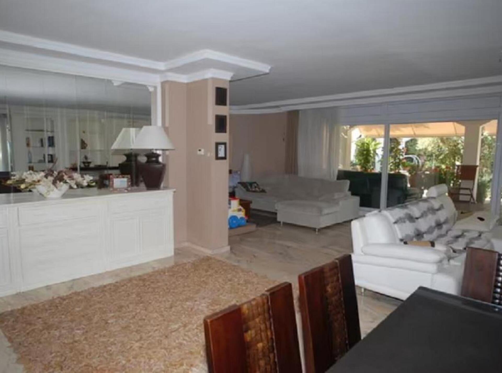 Piso de 300 m² en Roses