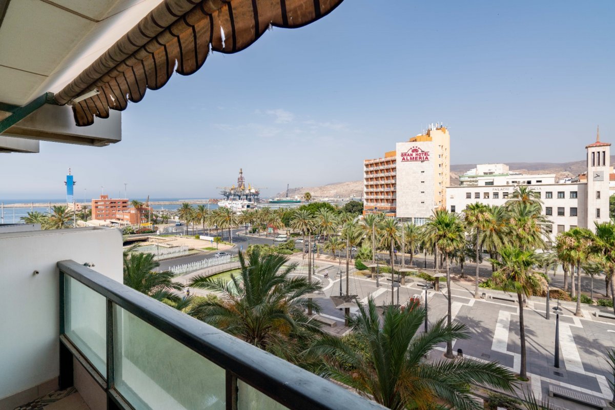 Piso de 218 m² en Almería