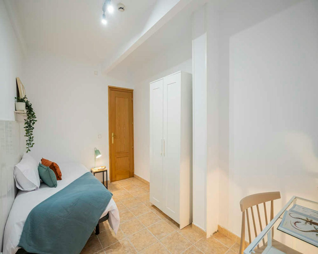 Habitación 600 m², Madrid