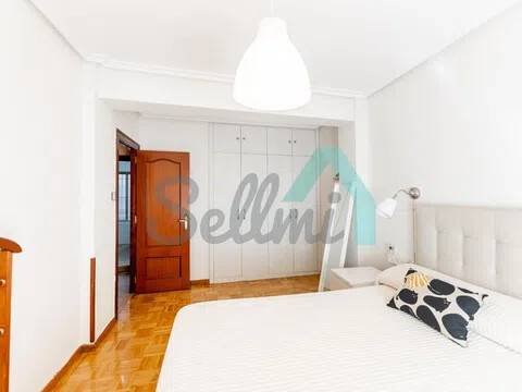 Piso de 78 m² en Oviedo