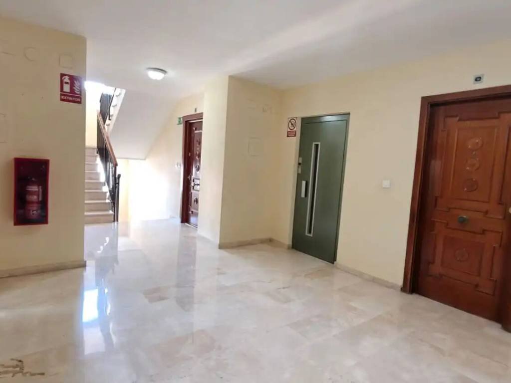 Piso de 100 m² en Granada