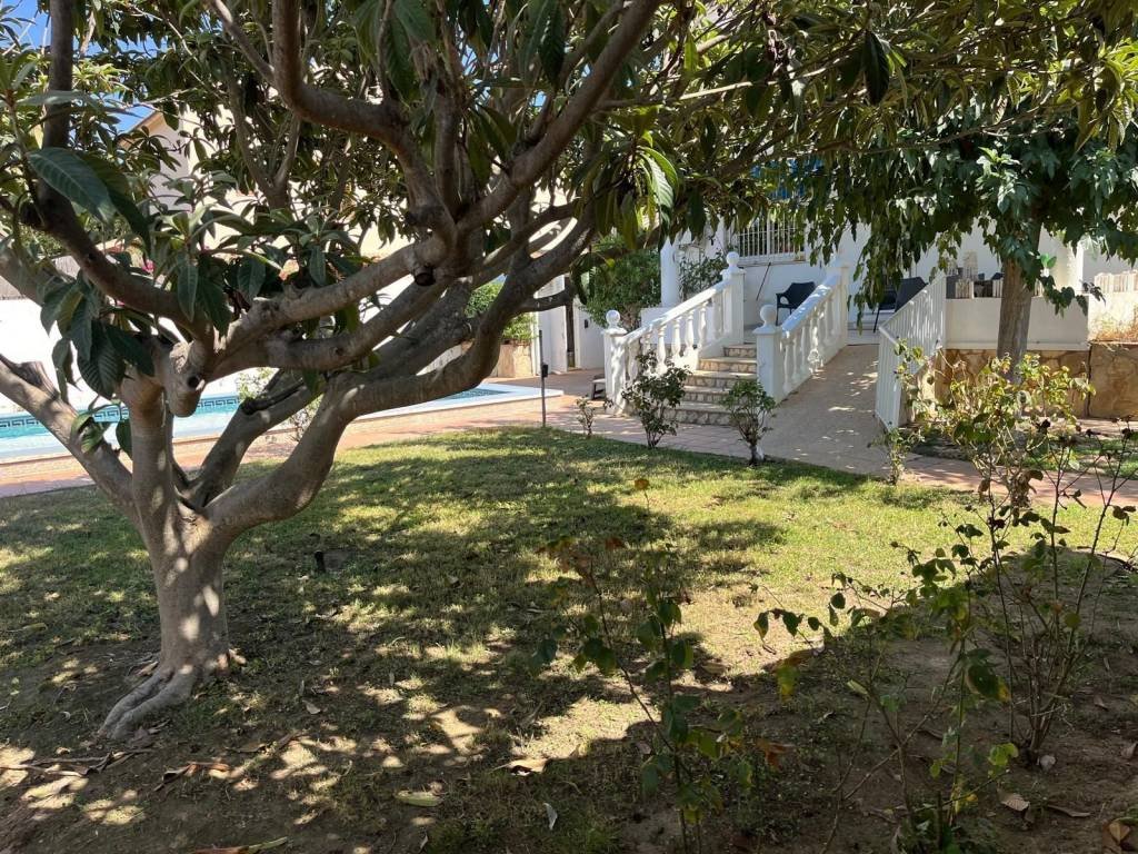 Casa de 238 m² en l'Eliana