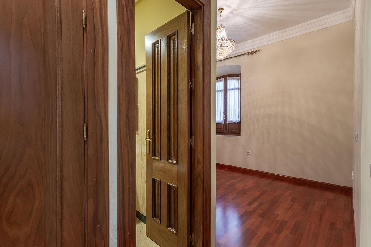 Piso de 140 m² en Granada