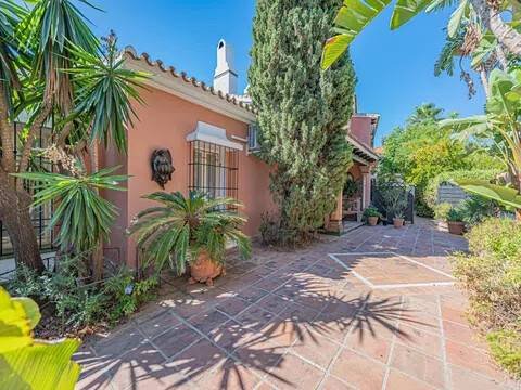 Casa de 438 m² en Marbella