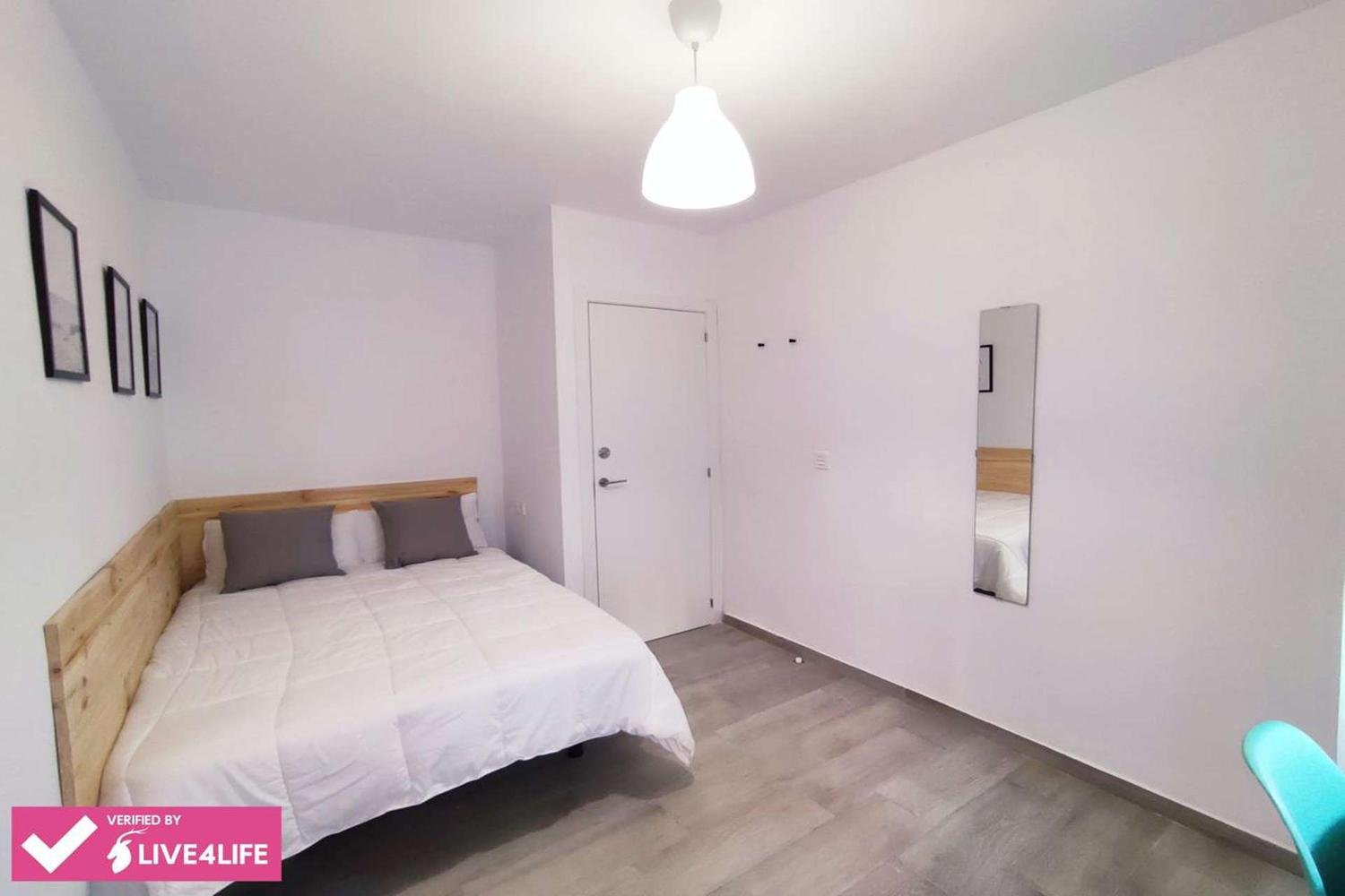 Habitación 90 m², Granada