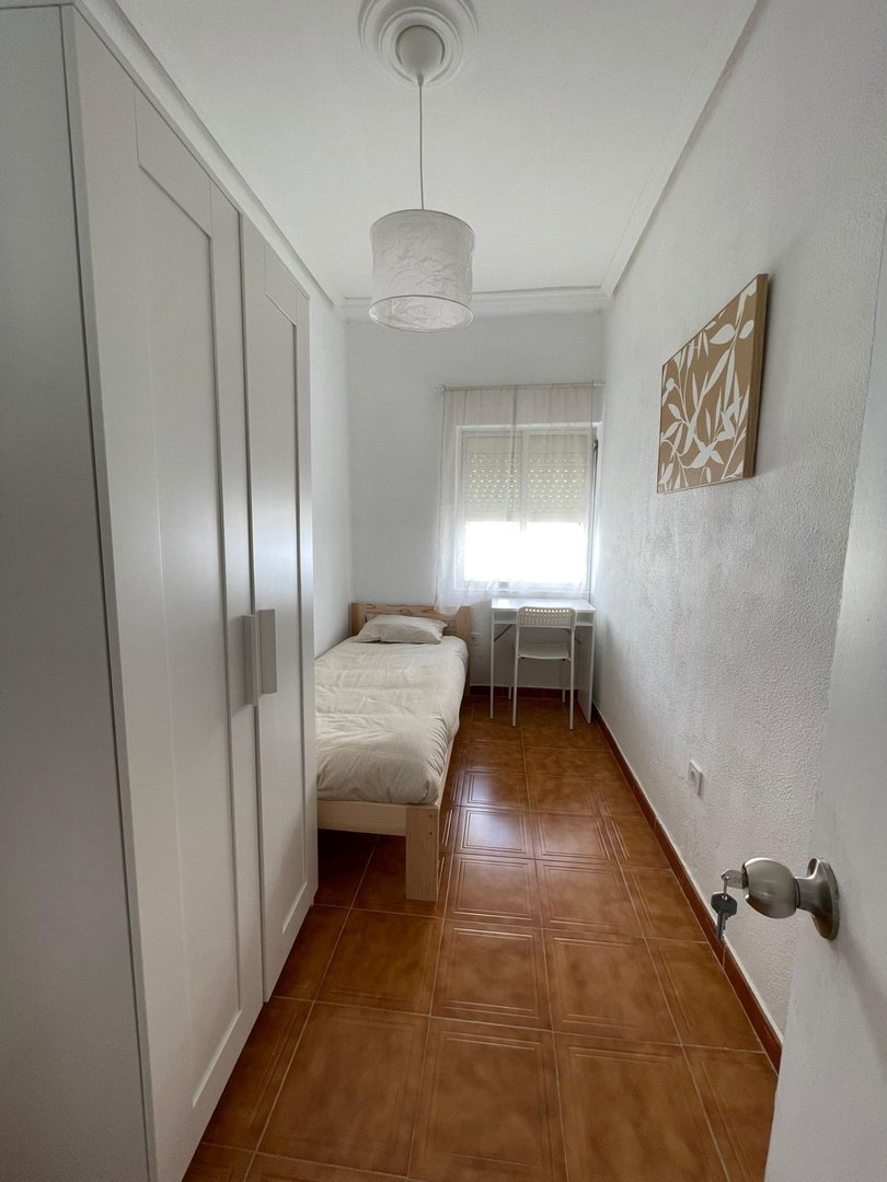 Habitación 80 m², Cáceres