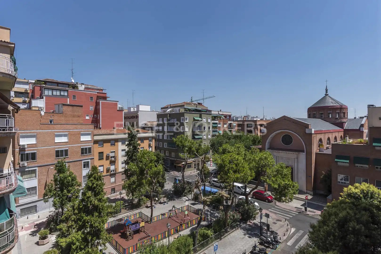 Wohnung 102 m² in Madrid