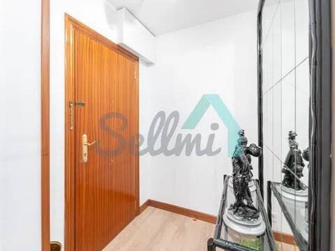Piso de 74 m² en Oviedo