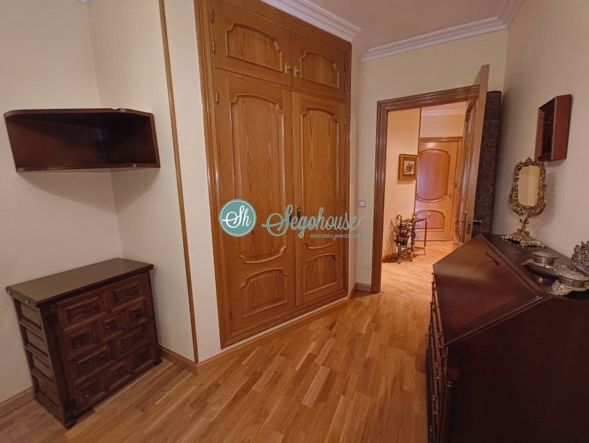 Piso de 200 m² en Segovia