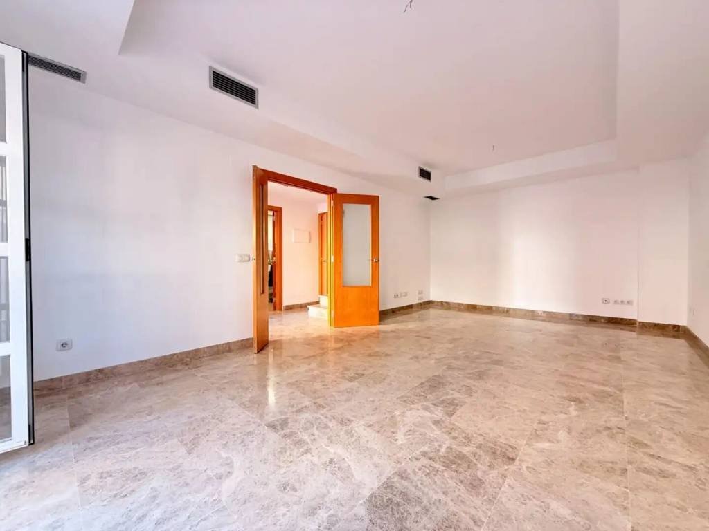 Casa de 151 m² a Tomares
